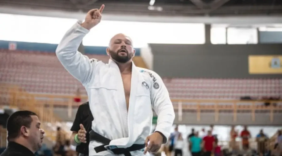 Avareense Ricardo Araujo conquista título em campeonato internacional de jiu-jítsu