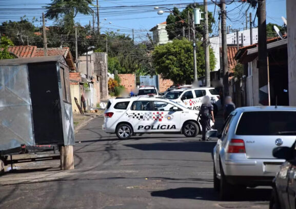 Polícia prende suspeito e apreende drogas e objetos em operação contra o tráfico em Avaré